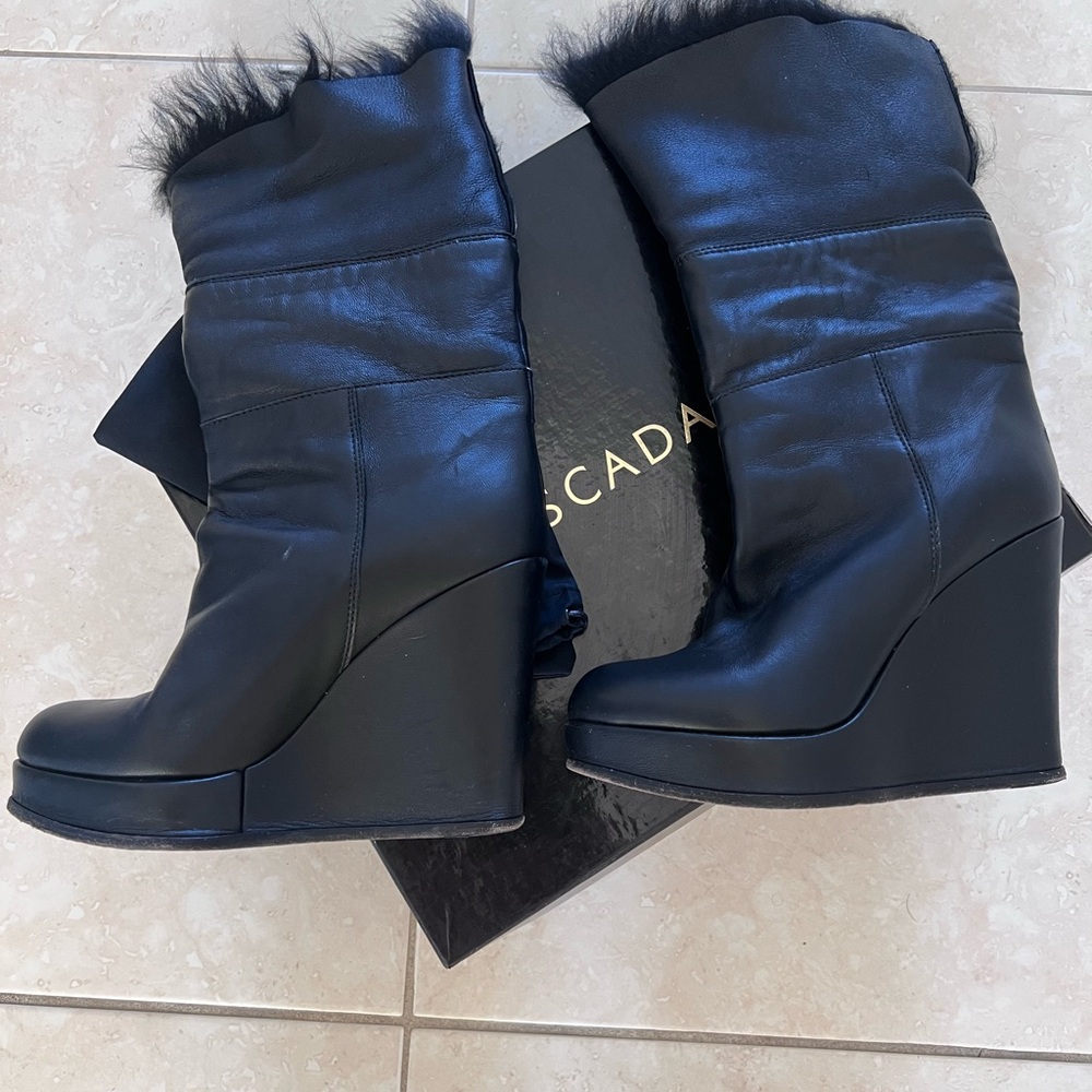 Escada - Black Faux-Fur Trim Knee Boots.
 Hot Deal🔥